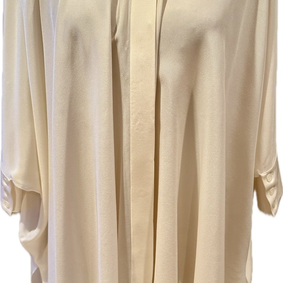 GUCCI Fabulous 100% Silk tunic/blouse ivory unique style. Size M/L, 40 - Picture 3 of 16